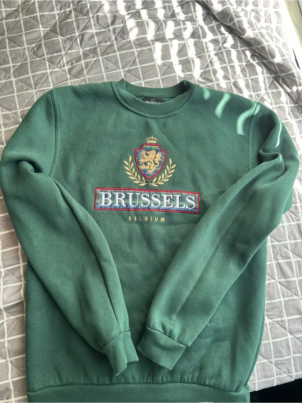 N/A comfortable green
